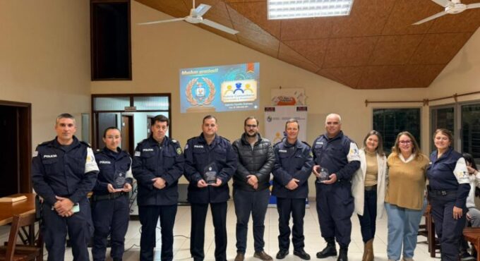 Finalizaron los talleres de Policía Comunitaria en el Hogar Estudiantil de Dos Naciones